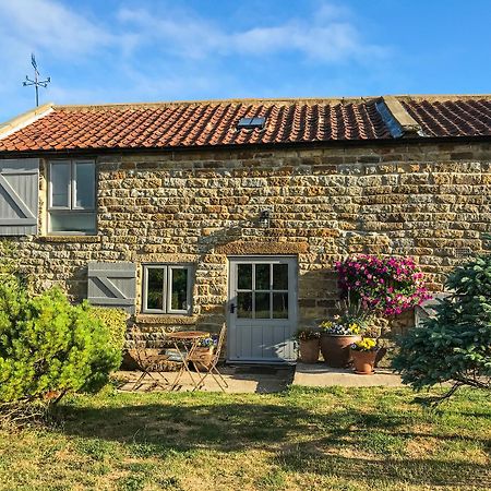 Honey Bee Cottage Скарбъро Екстериор снимка